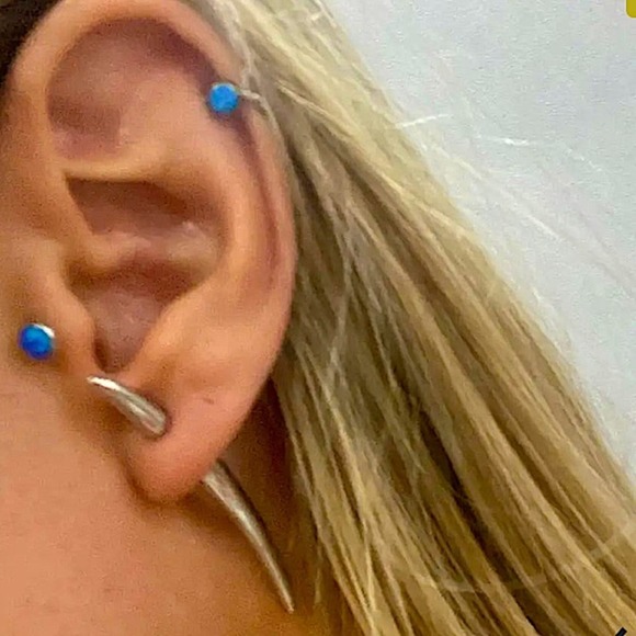 Gold Spiked Horn Earrings Thorn Punk Minimalist - Picture 4 of 11